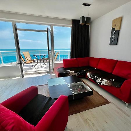 Modern Beachfront Apartment With Pool Rawda Zewnętrze zdjęcie