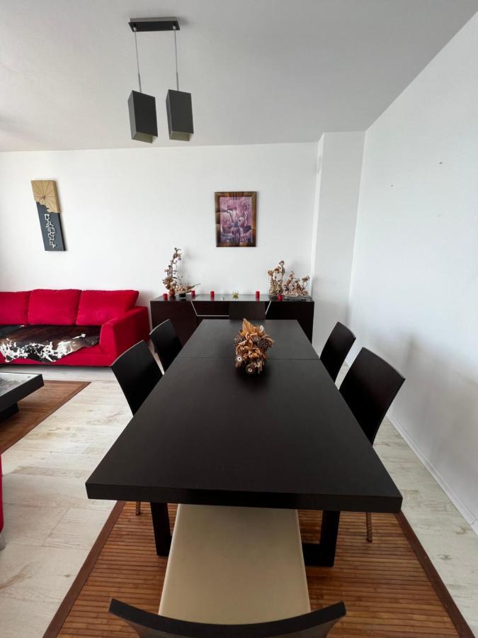 Modern Beachfront Apartment With Pool Rawda Zewnętrze zdjęcie